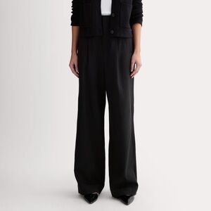 Everlane Classic Trouser in Buttersmooth DARK GRAY